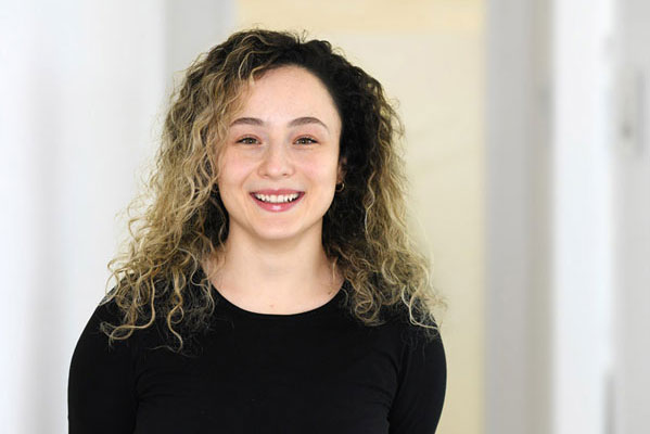 zahnarztpraxis insa lösche – esra hotjoglu // assistenz